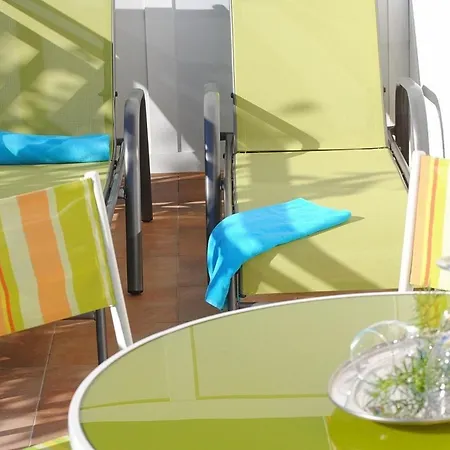 Ferienwohnung Mit Zwei Terrassen - B44094 *